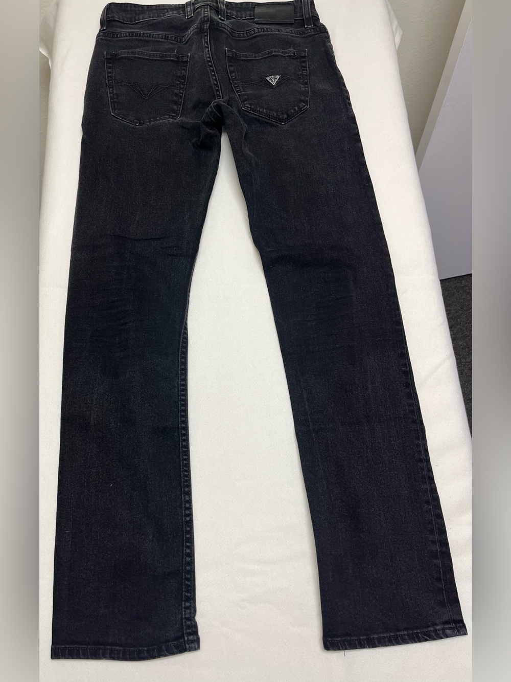 Guess Jeans Size 30 x 31 – Excellent Pre-Owned Condition - Picture 8 of 12